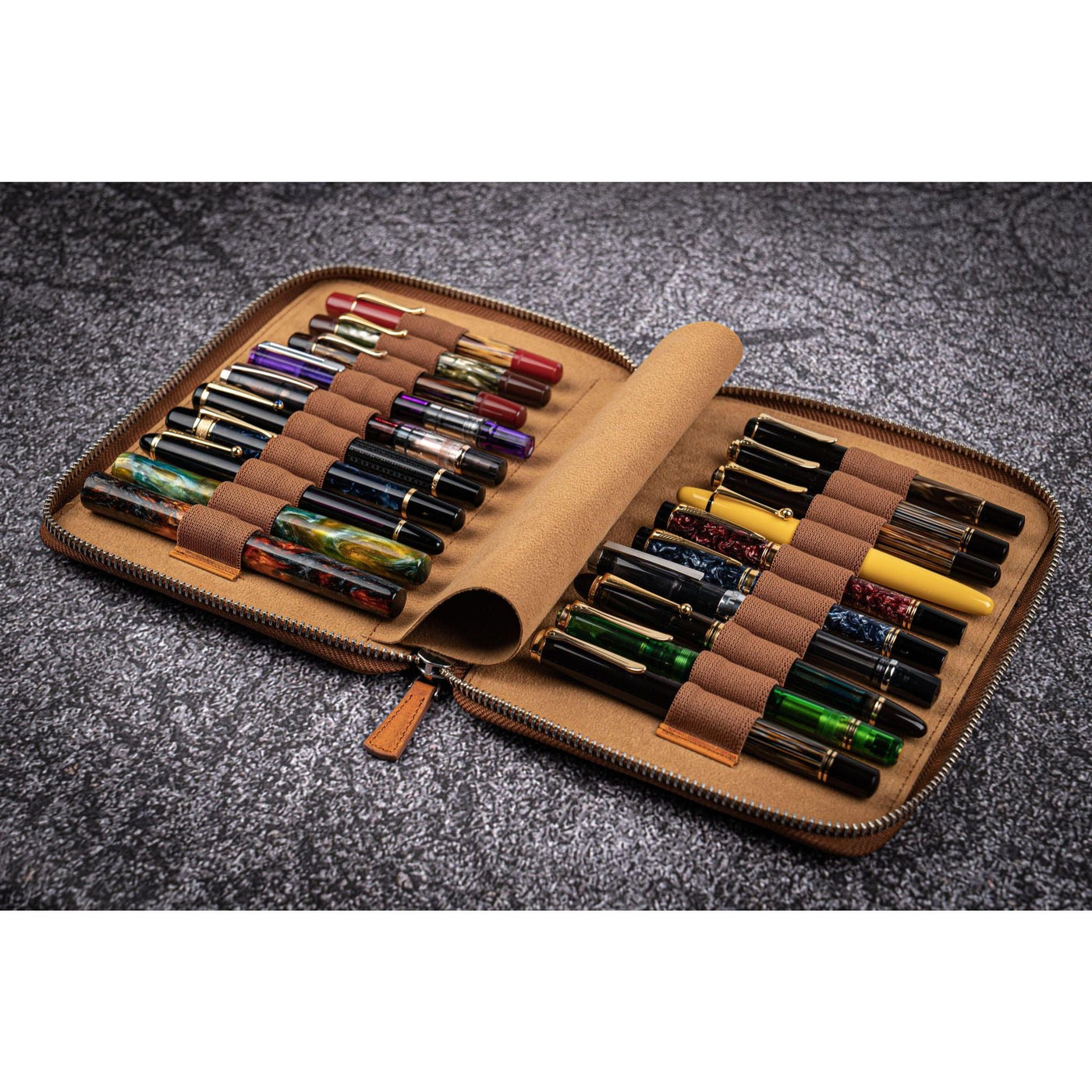 Galen Leather 20 Pen Zipper Case - Crazy Horse Brown | Atlas Stationers.