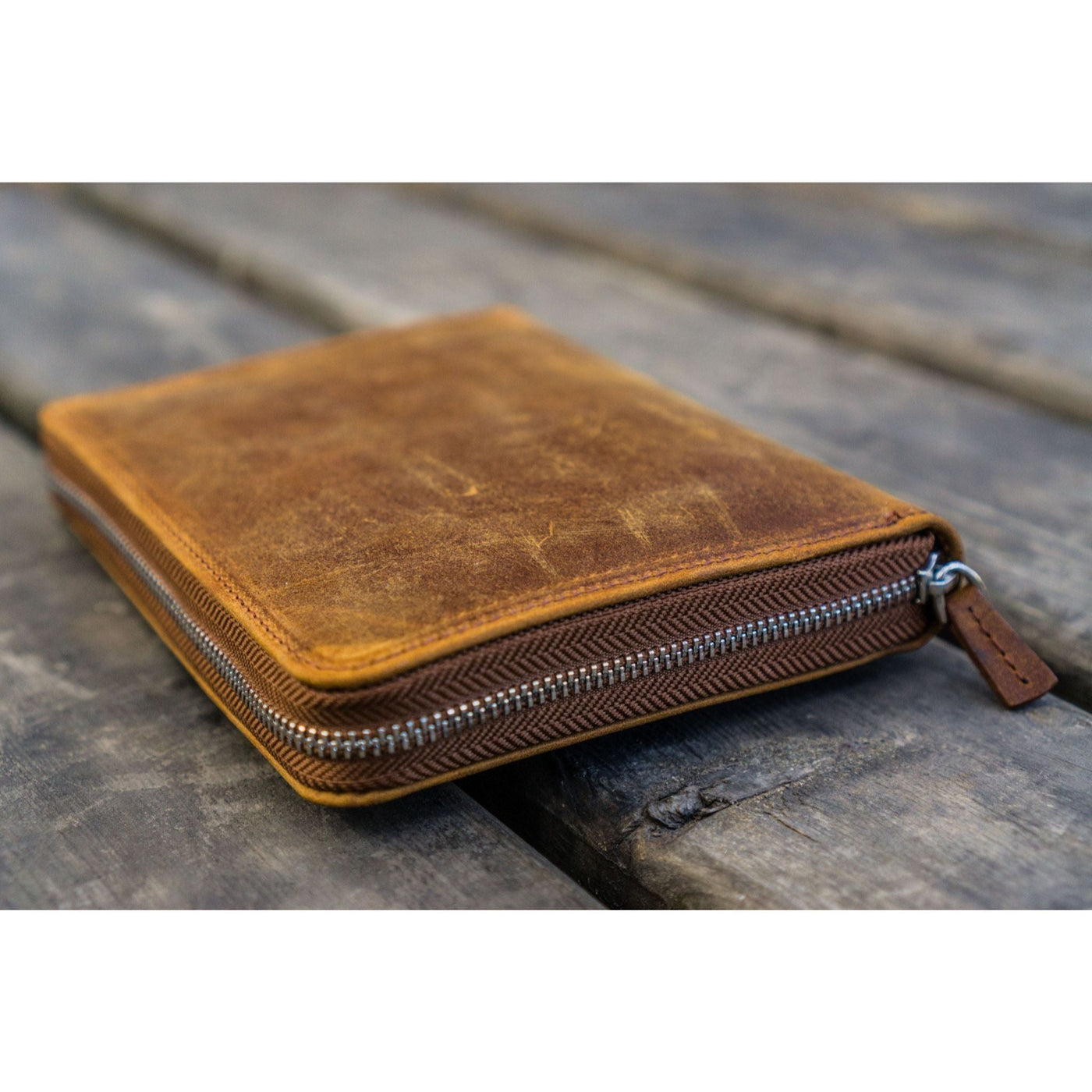 Galen Leather 5 Pen Zipper Case - Crazy Horse Brown | Atlas Stationers.