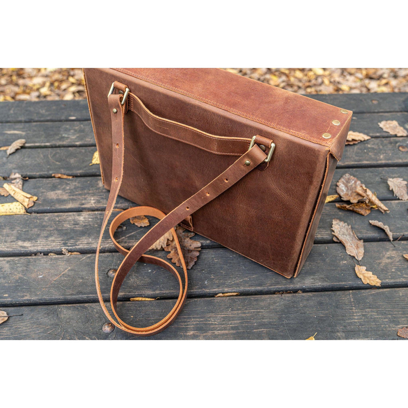 Galen Leather Writer's Medic Bag - XLarge Crazy Horse Tan | Atlas Stationers.