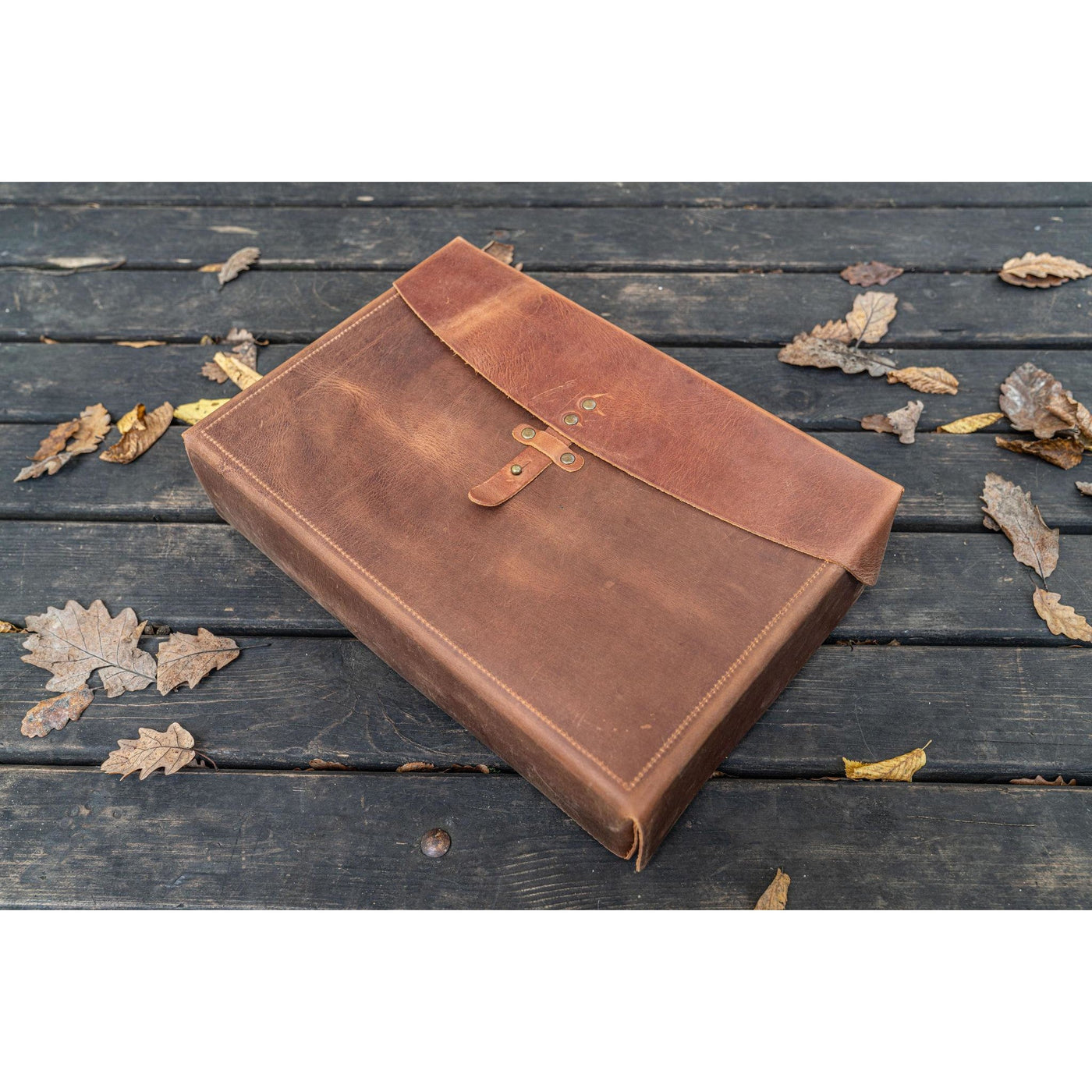 Galen Leather Writer's Medic Bag - XLarge Crazy Horse Tan | Atlas Stationers.